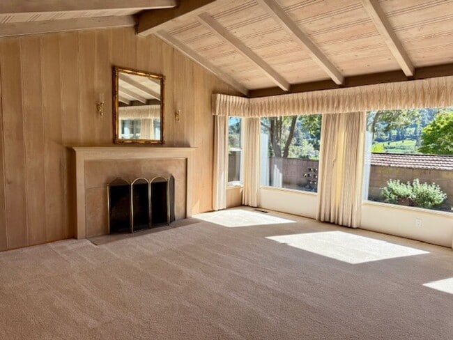 Building Photo - Wonderful single level home in Orinda-available for move-in now!