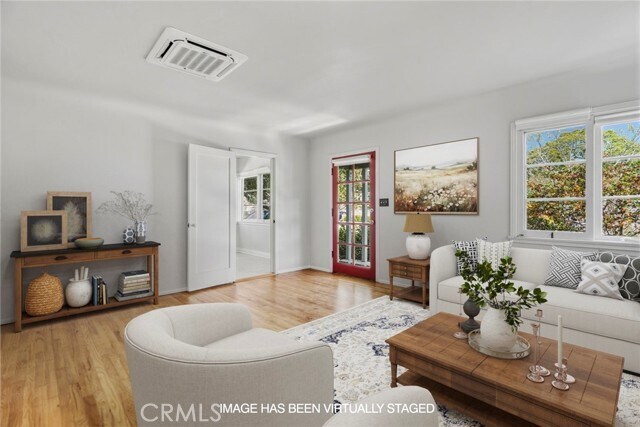 Building Photo - 171 Costa Mesa St