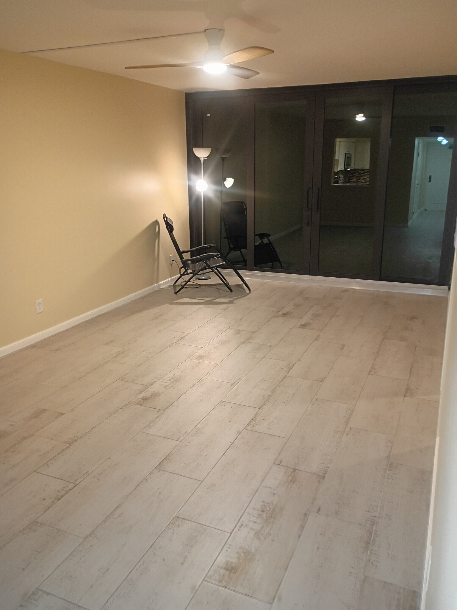 Building Photo - 601 1st St S