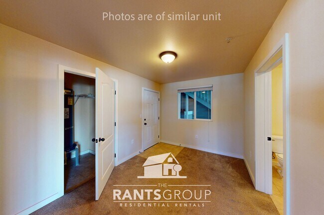 Building Photo - 2 Bedroom in the heart of Yelm!