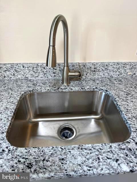 Building Photo - 5166 Dominion Dr