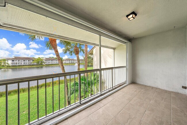Building Photo - 216 Cypress Point Dr