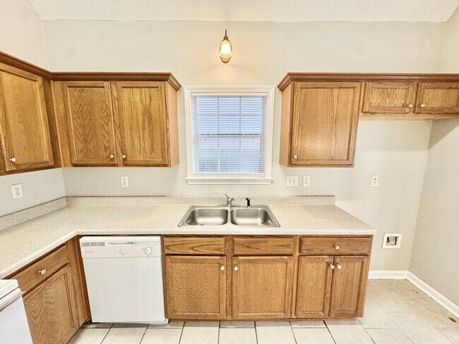 Building Photo - 7469 Dal Whinnie Trail