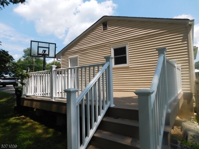Building Photo - 584 Co Rd 614