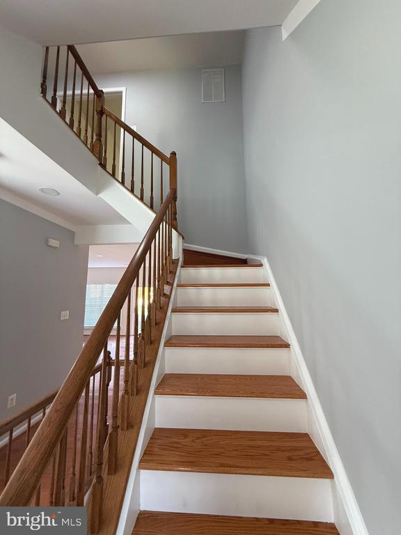 Building Photo - 8362 Millwood Dr