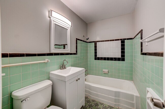 Building Photo - 3 Bed | 1 Bath | Tulsa