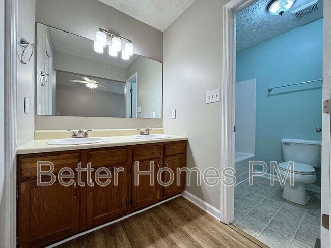 Building Photo - 6948 Callahan Cir