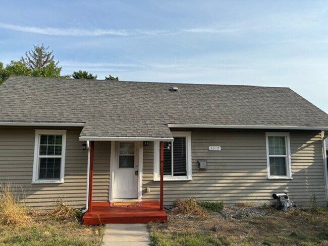 Building Photo - 3317 E 30th Ave