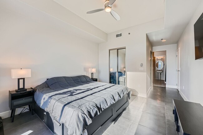Building Photo - MOVE IN SPECIAL! $500.00 OFF 1ST MONTHS RE...