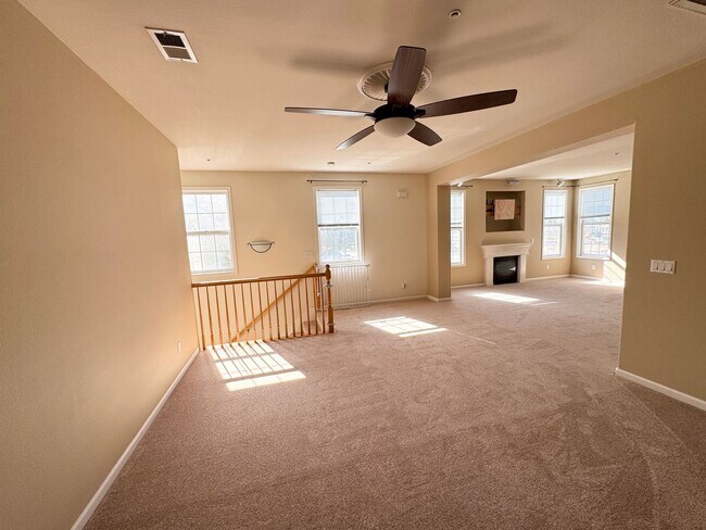 Building Photo - Perfect Shape Dublin Ranch Village Propert...