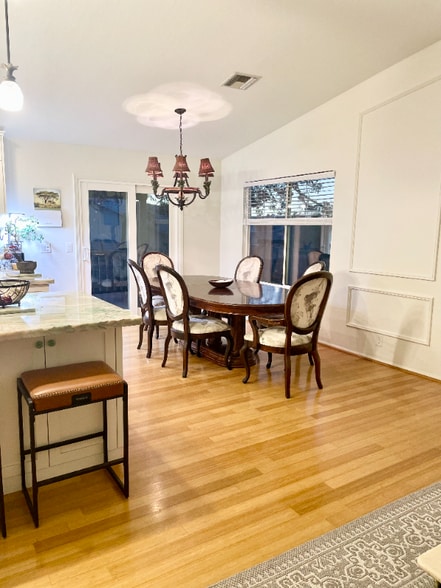 Building Photo - 12340 N 72nd Dr