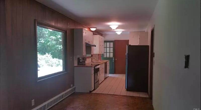 Building Photo - 13 Waterbury St