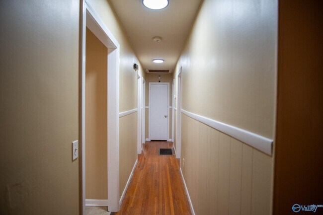 Building Photo - 3104 Cumbres Cir NW