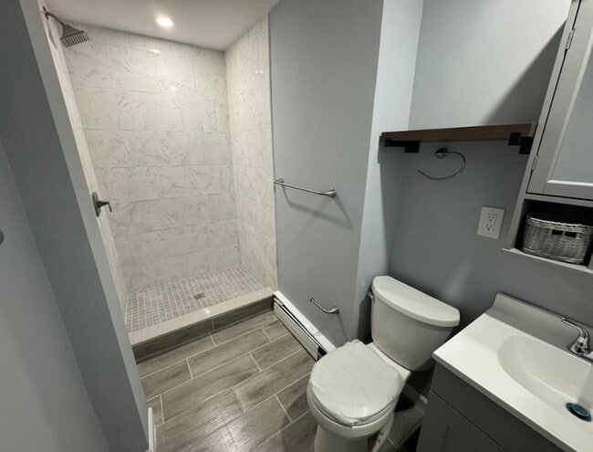 Building Photo - 5 Alfred St