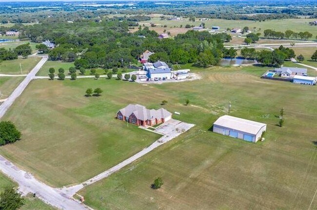 Building Photo - 157 Country Pl Ln