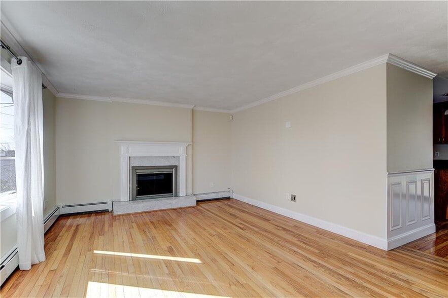Building Photo - 76 Norseman Dr