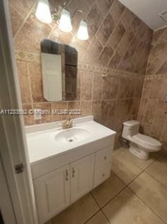 Building Photo - 2836 SW 2nd St