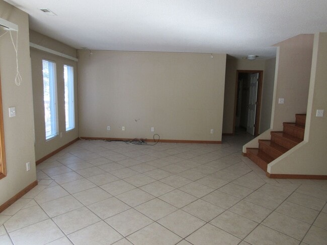 Building Photo - Lakefront house with Cove Protection