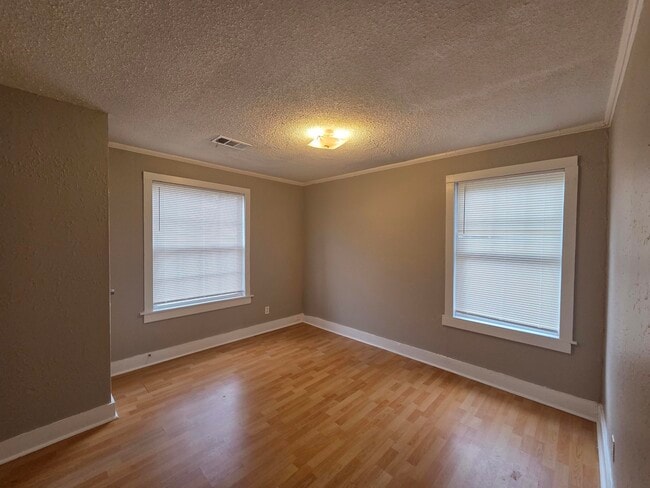 Building Photo - 3458 Radford Rd