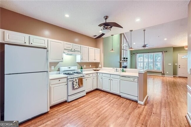 Building Photo - 102 Kenninghall Dr