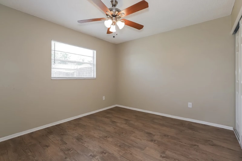 Building Photo - 112 Circle Hill Dr