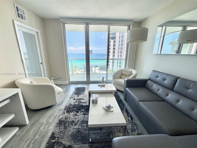 Building Photo - 3901 S Ocean Dr