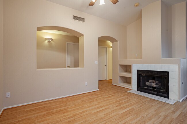 Building Photo - 6590 Tuzigoot Way