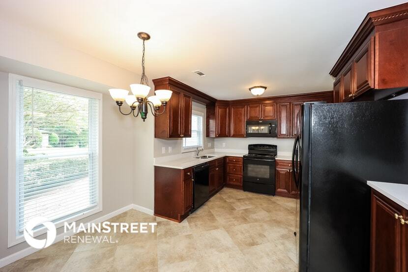 Building Photo - 1815 Quailwood Dr