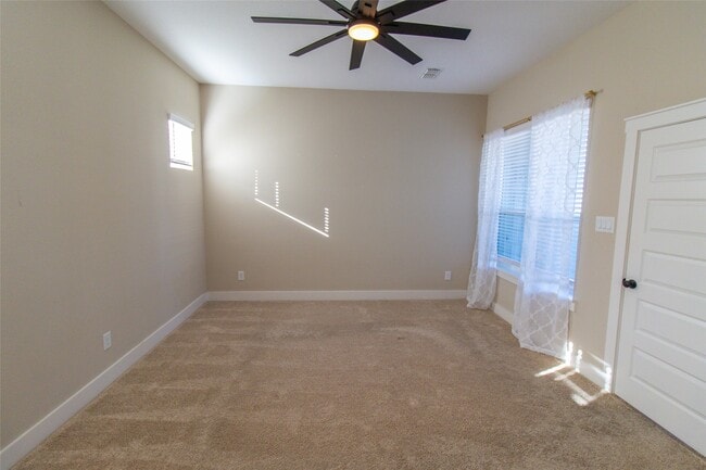 Building Photo - 18610 Parkland Square Pl