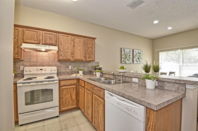 Building Photo - 2445 Harleyford Pl