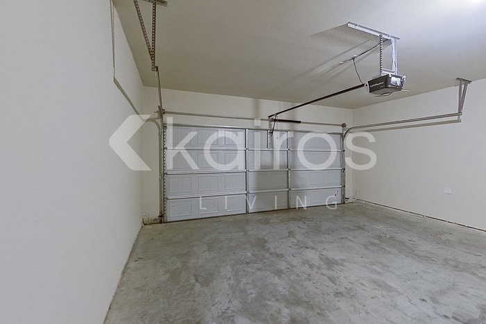 Building Photo - 1044 Pilgrim Ln