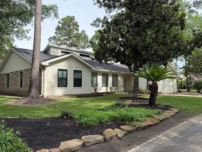 Building Photo - 2 Bayleaf Ln