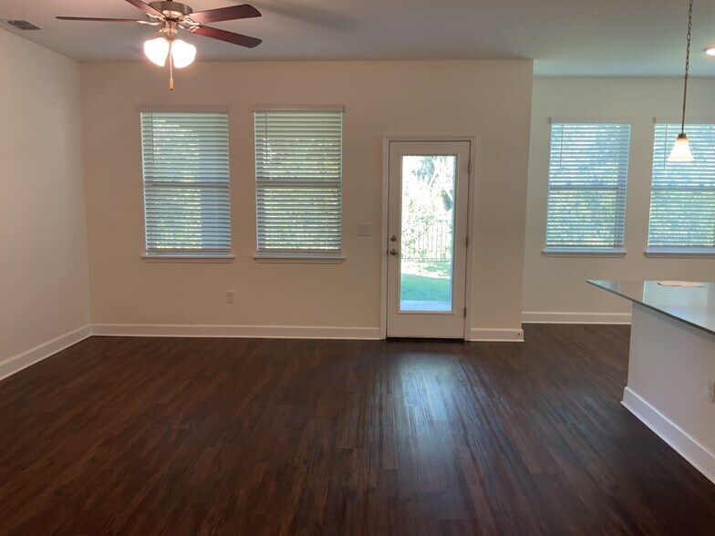Building Photo - 1171 Walden Pond Dr