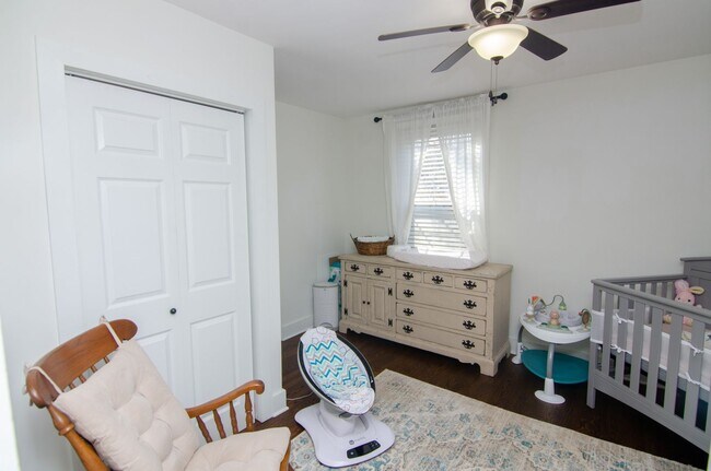 Building Photo - Beautiful home in Hillsboro Village