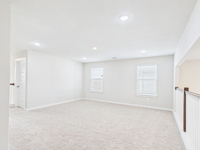 Building Photo - Beautiful Bar W Ranch Home – Hill Country Charm with Modern Comforts