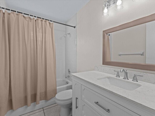 Building Photo - 226 Windward Way
