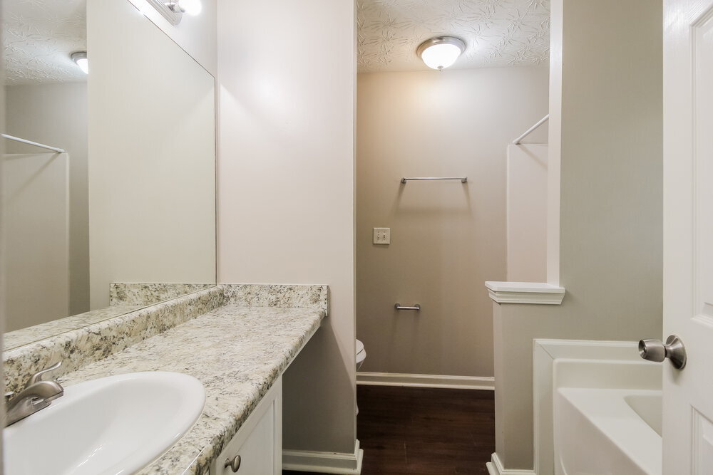 Building Photo - 451 Springbottom Ct SE