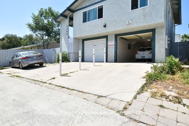 Building Photo - Remodeled 3 Bedroom, 2 Bath House