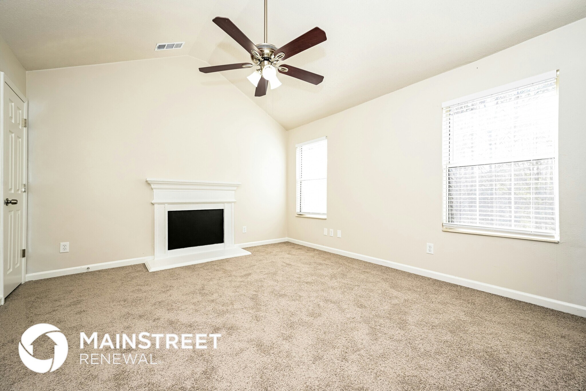 Building Photo - 6600 Browns Mill Ferry Dr