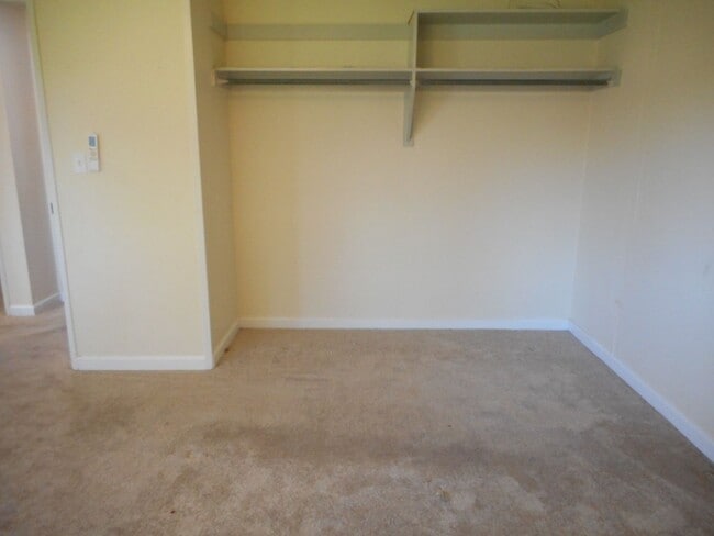 Building Photo - Bright and Spacious Adair Village Gem!