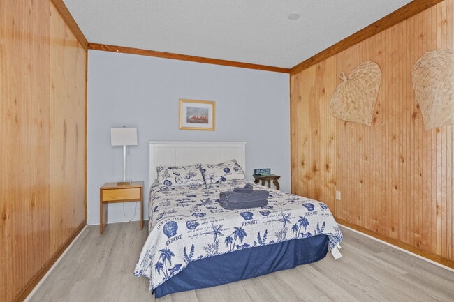 Building Photo - 360 Island Rd