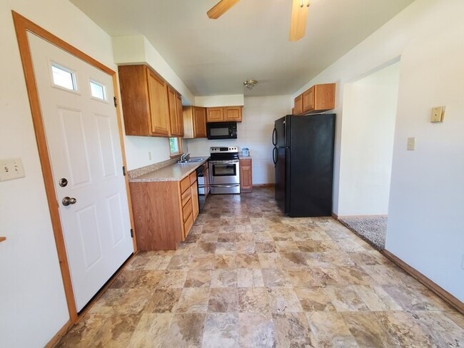 Building Photo - 1414.5 S 14th St