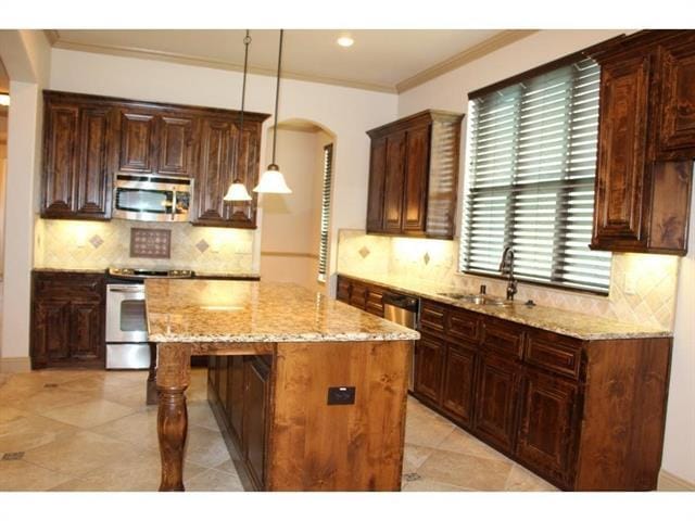 Building Photo - 2012 Sagebrush Dr