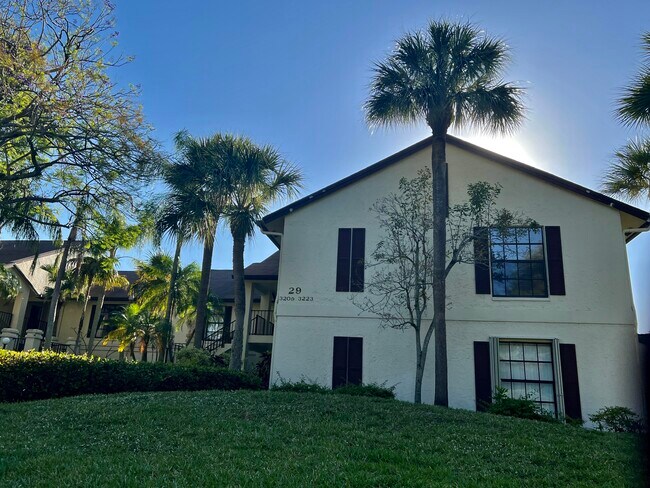 Building Photo - 3211 Jog Park Dr