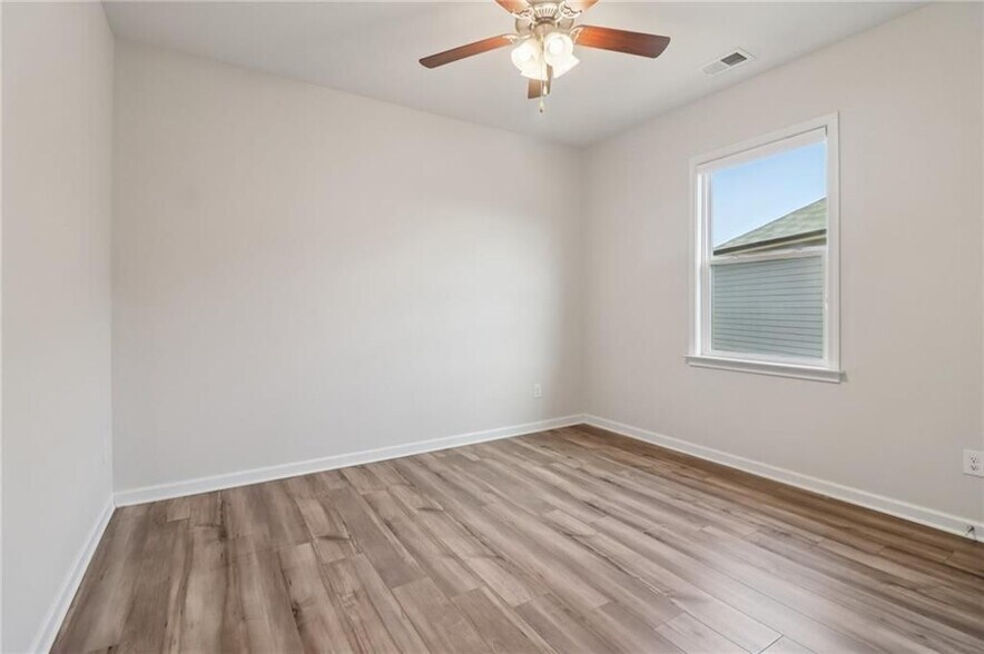 Building Photo - 3507 Creek Hollow