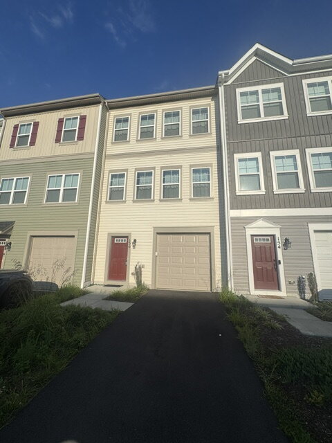 Building Photo - $1,500 Off First Month! Available Now & Free Application Fee — Refunded Upon Approval Through Aug...