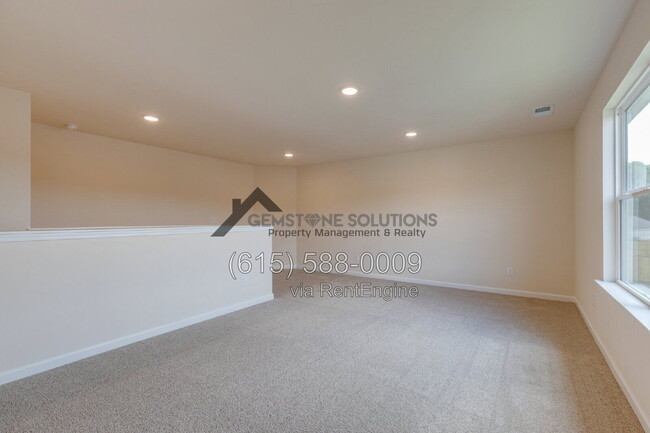 Building Photo - 2559 Queen Bee Dr