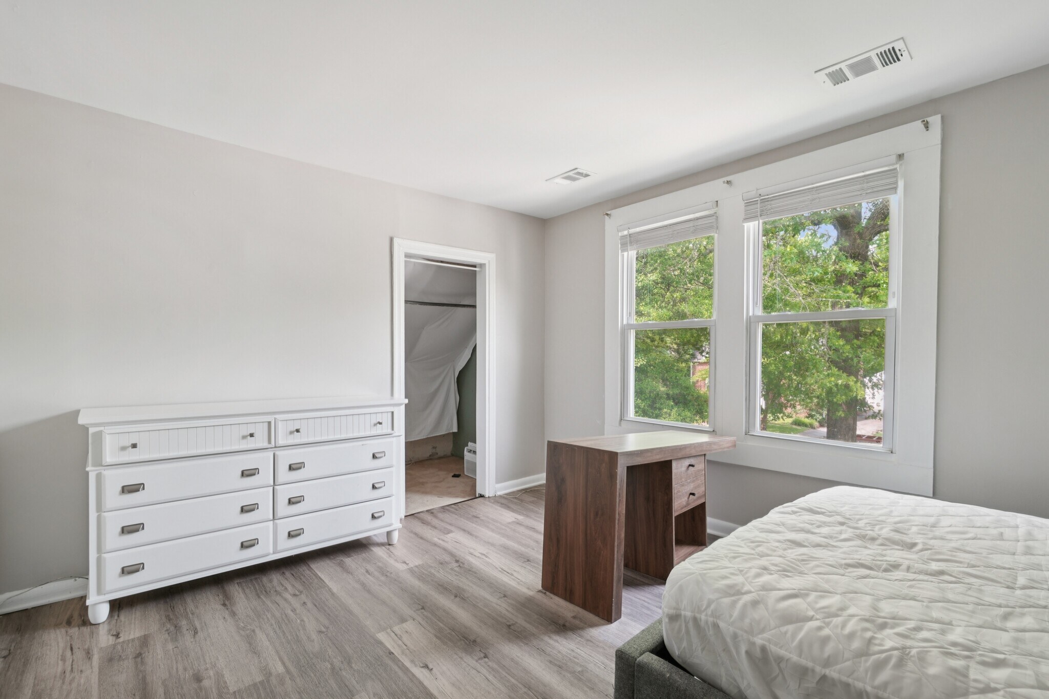 Building Photo - 7307 Hopkins Ave