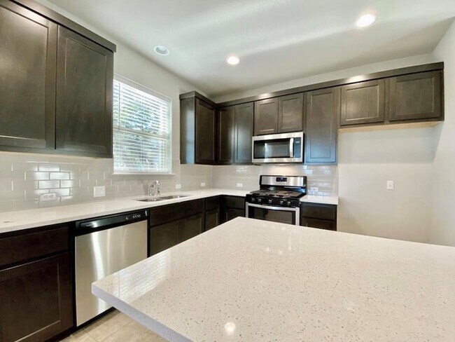 Building Photo - 2309 Pecan Island Dr