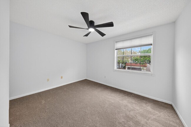 Building Photo - 191 NW 118th Dr